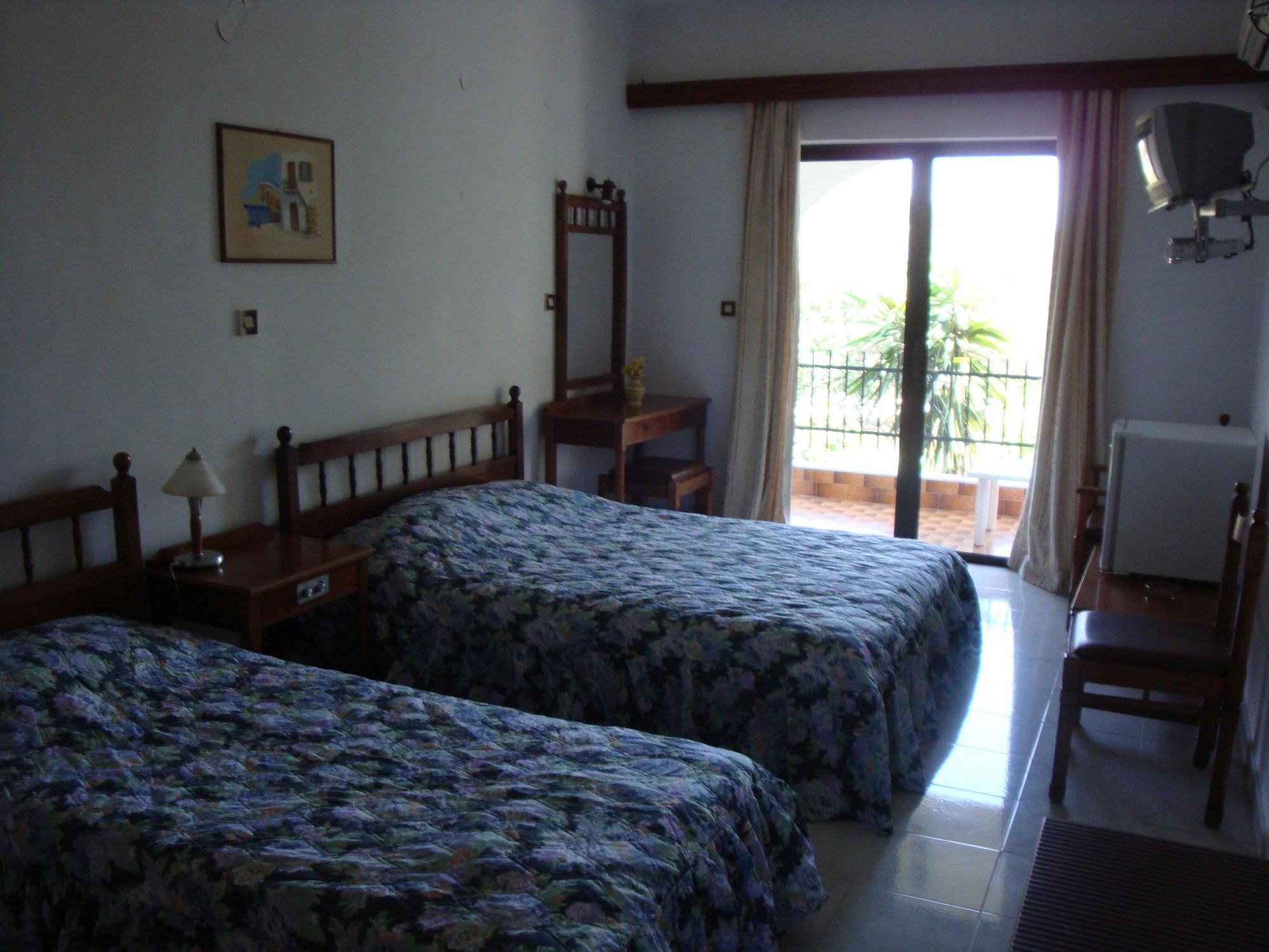 Oasis Hotel Bungalows Rhodes Afantou Bagian luar foto
